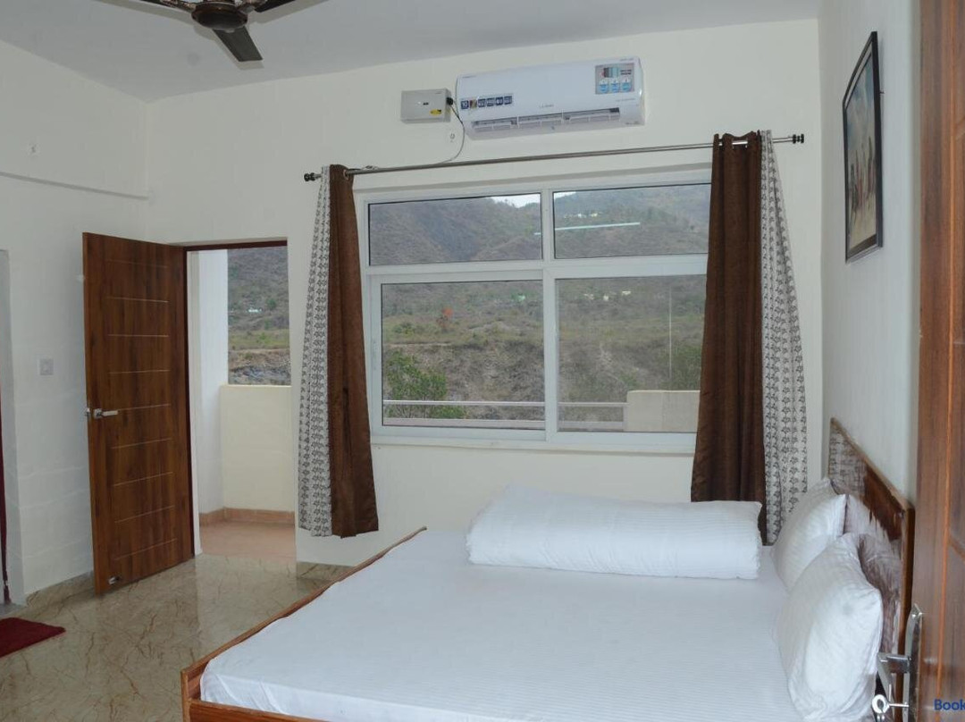 Shivalik Riverine Homestay And Hotel