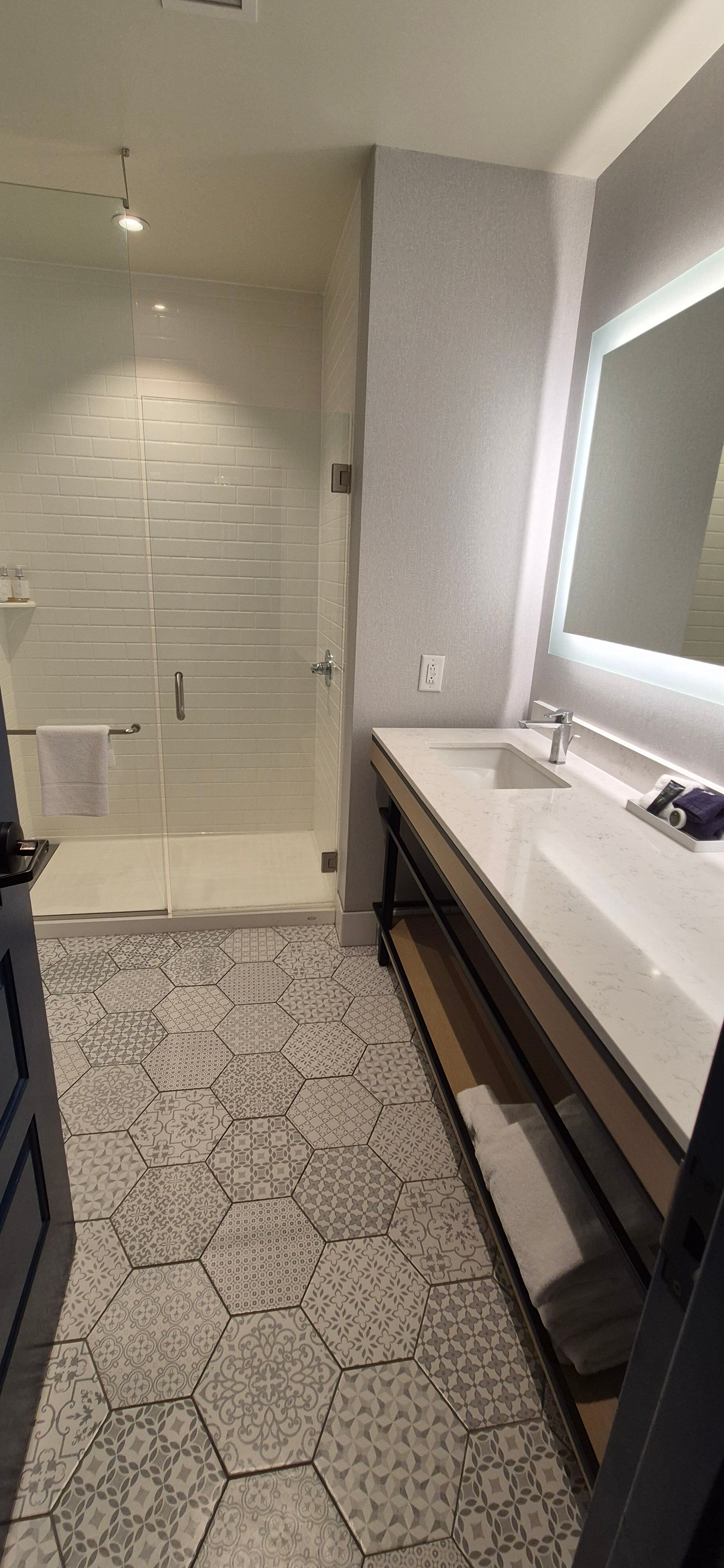 Cotton House, Cleveland, a Tribute Portfolio Hotel-浴室