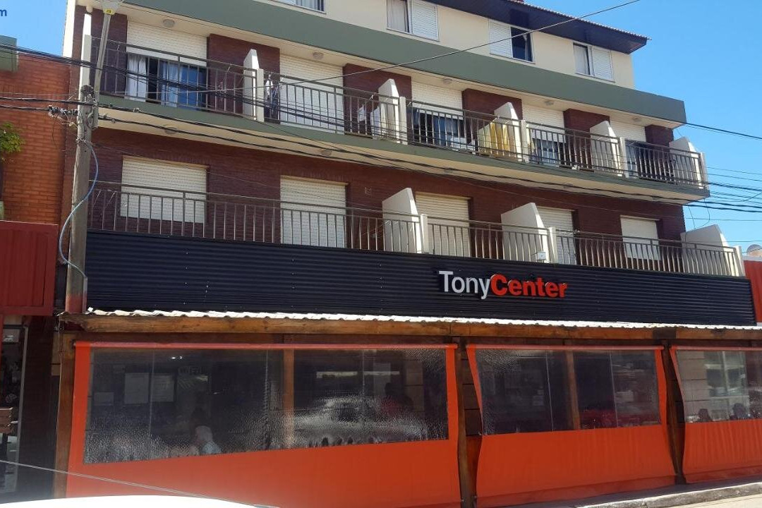 Tony Center III