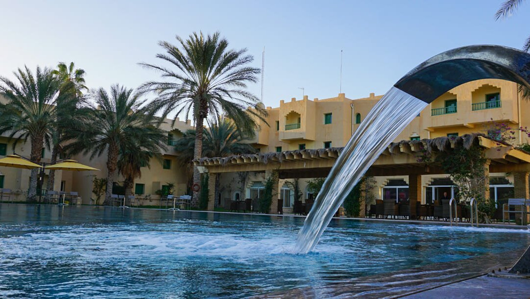 撒哈拉杜兹酒店主图