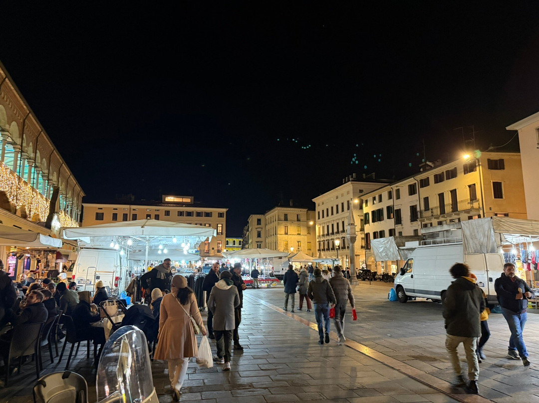 Piazza della Frutta-帕多瓦必去景点