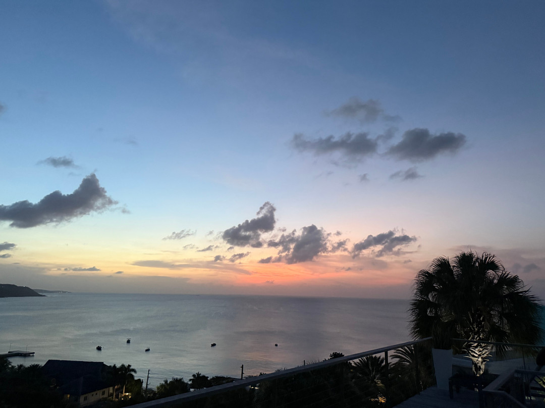 CeBlue Luxury Villas主图