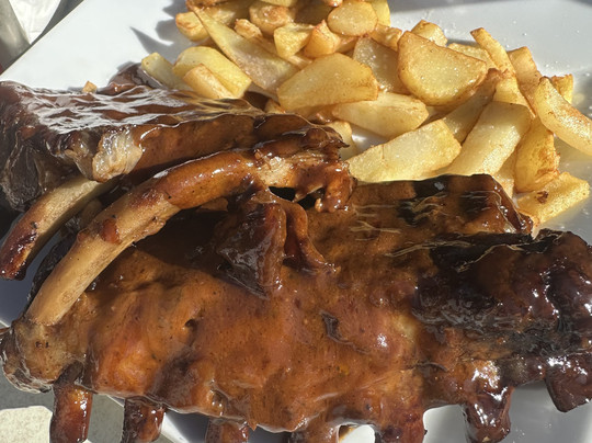 Cool Events-埃斯特波纳必去景点