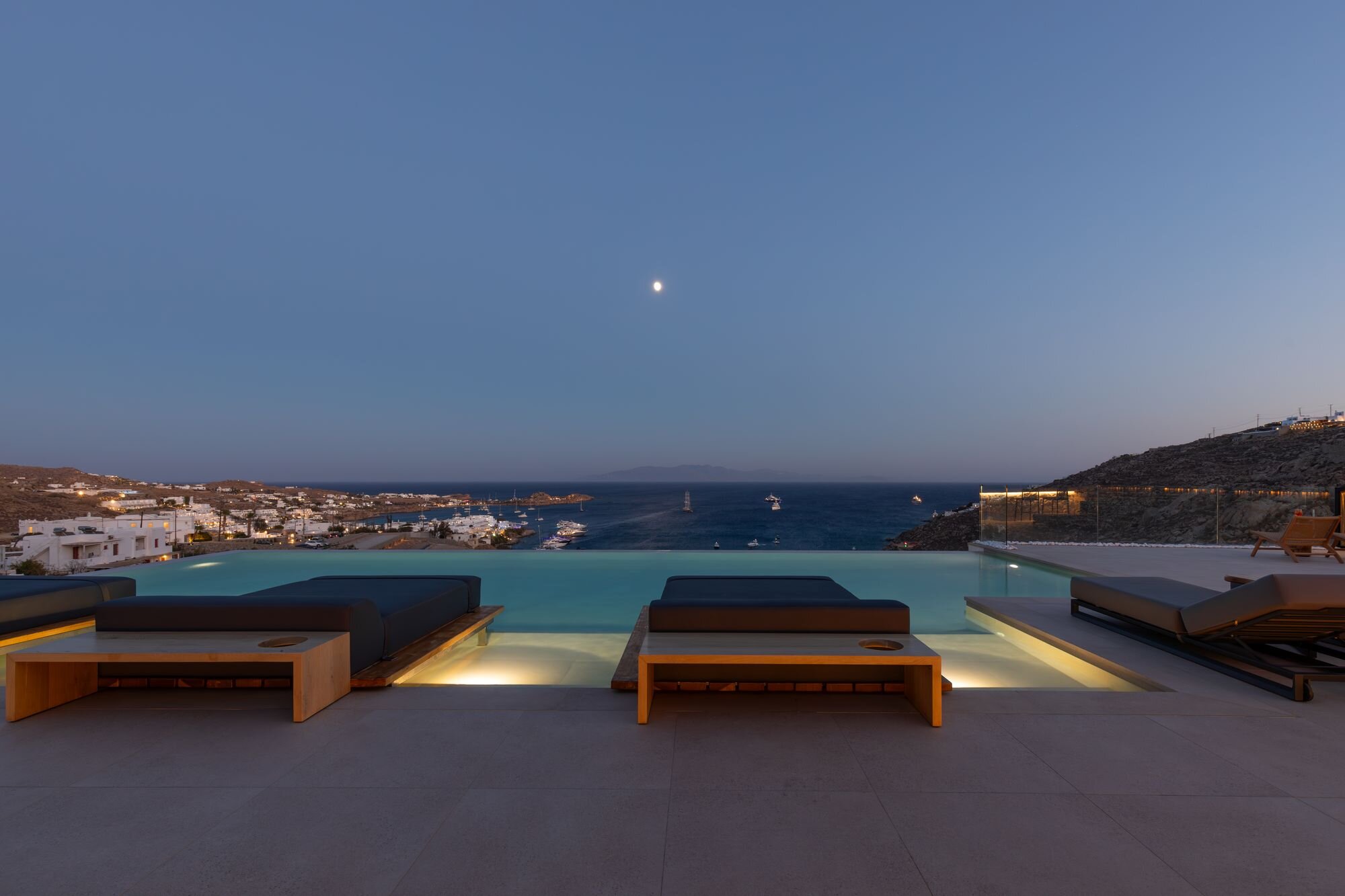 Calma Suites Mykonos-泳池
