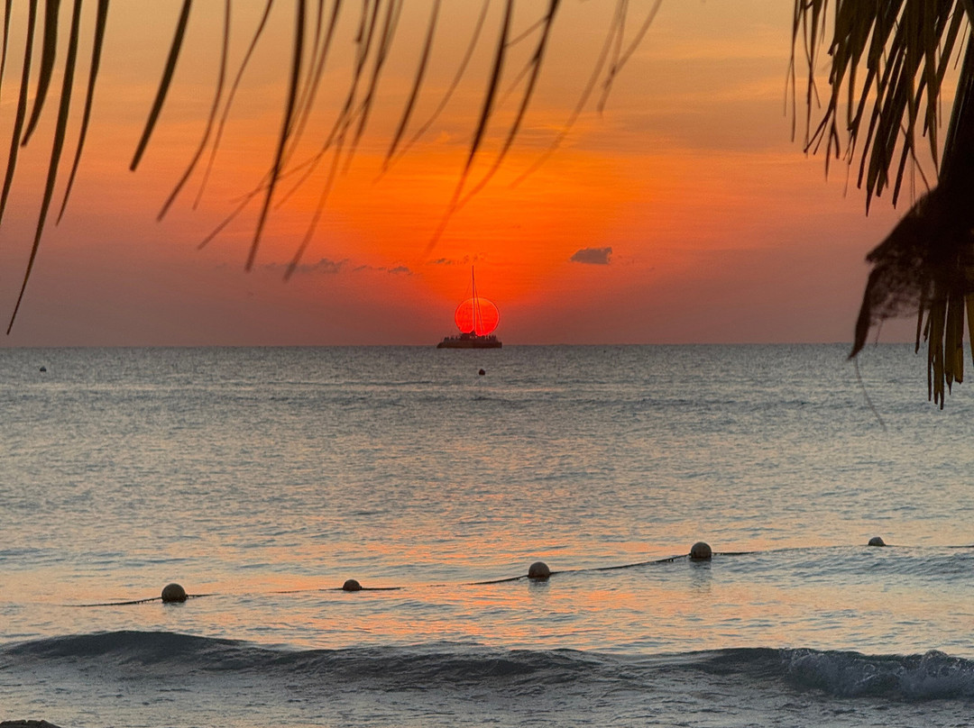 尼格瑞尔白沙酒店主图