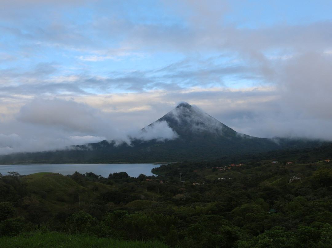 Volcano Watersports. Wakeboard, Wakesurf, Waterski, Tubing.景点图片