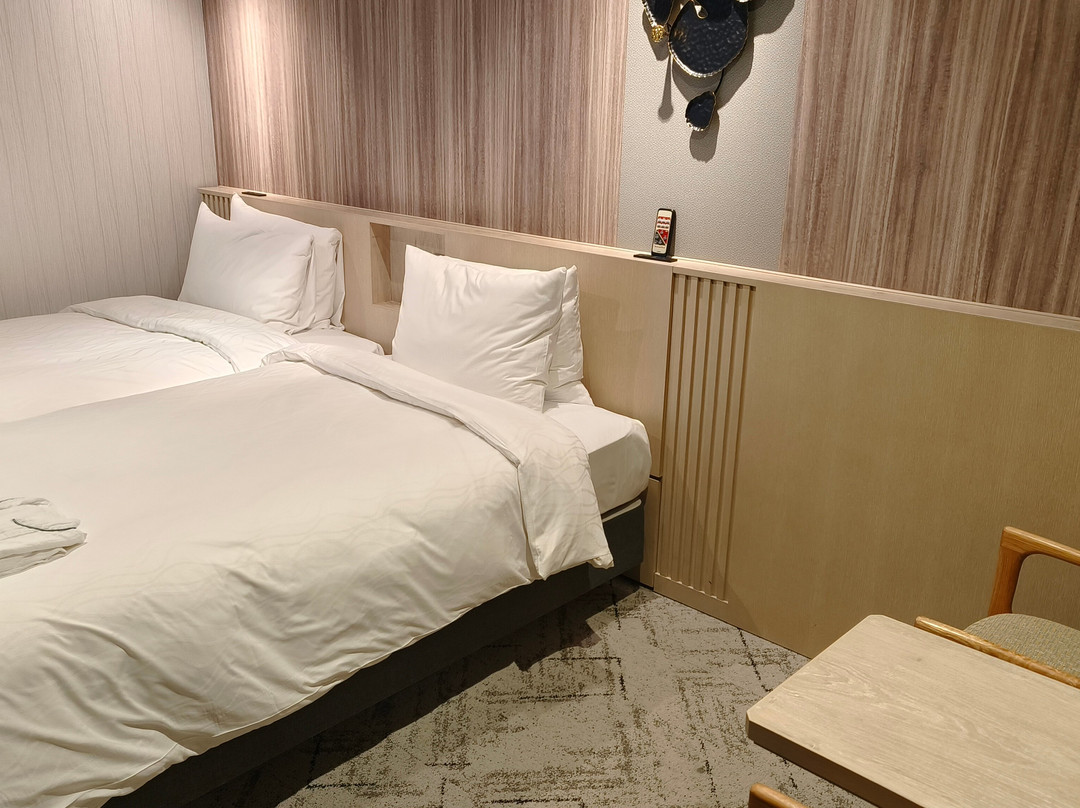 盛冈站前里士满酒店主图