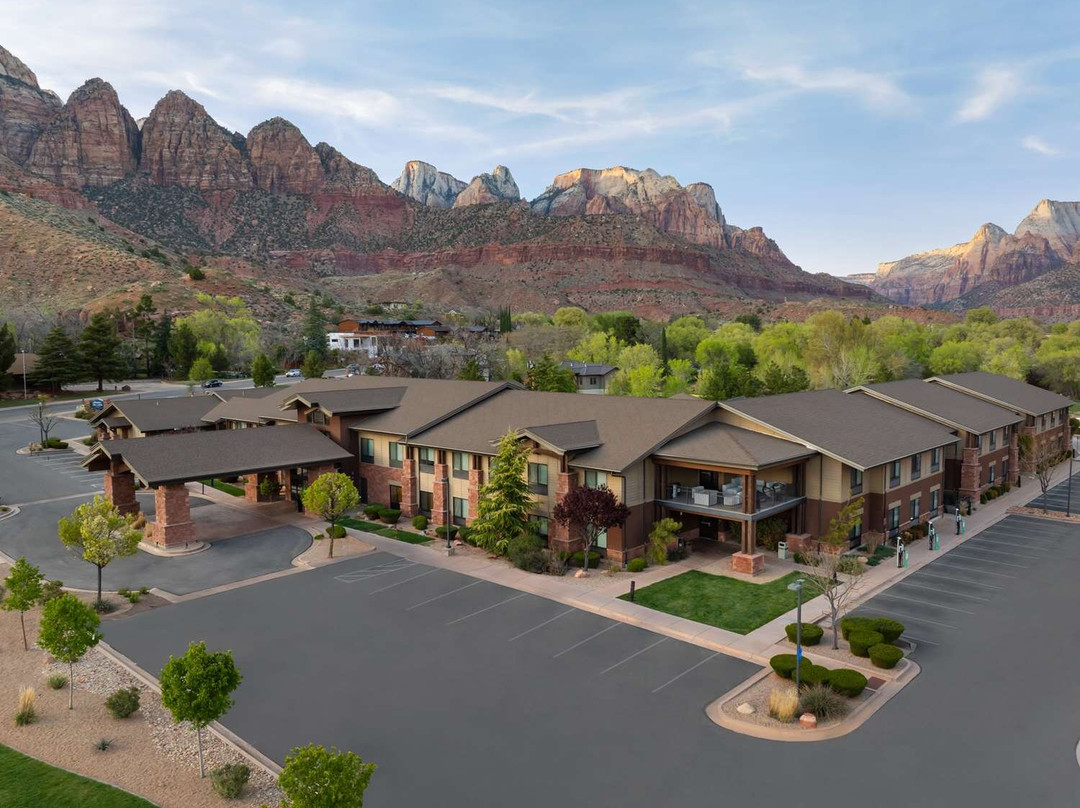 Hampton Inn & Suites Springdale/Zion National Park主图