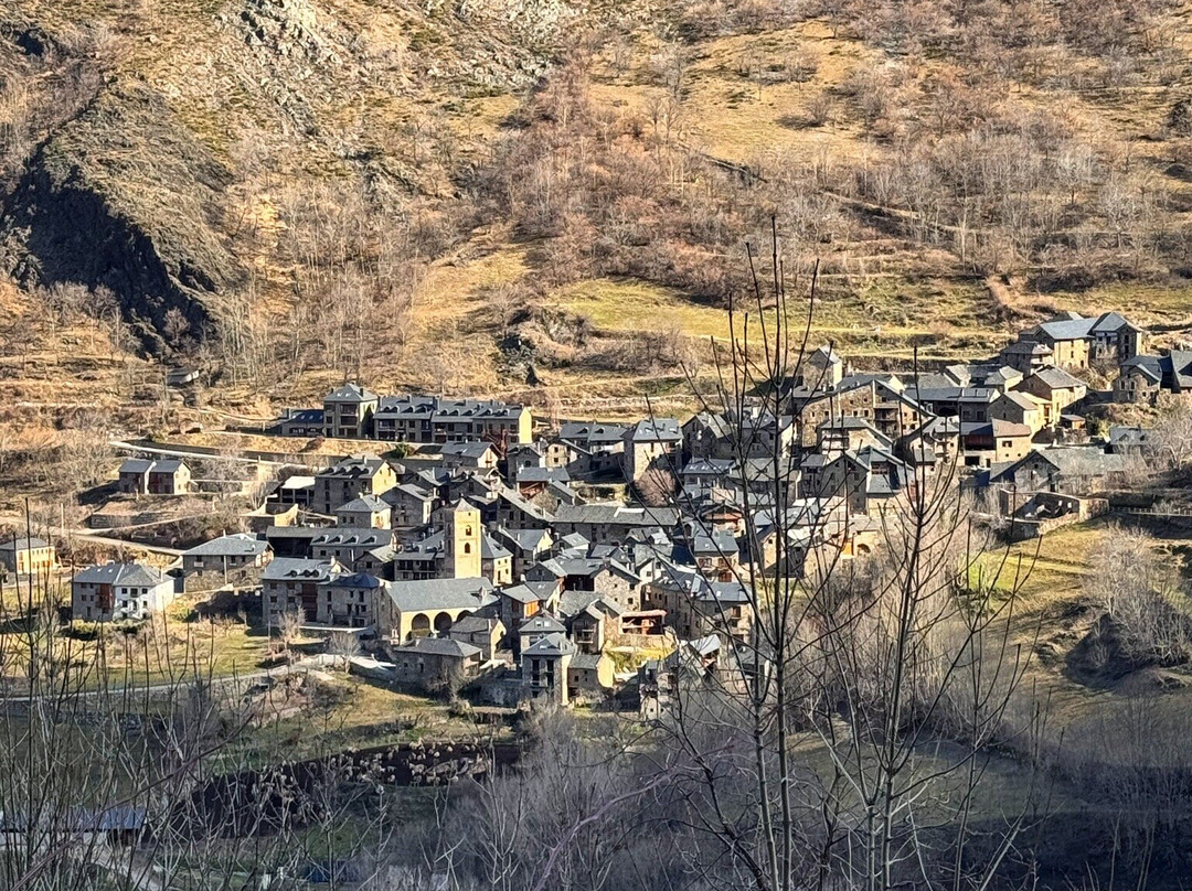 Esglesia de la Nativitat de Durro景点图片
