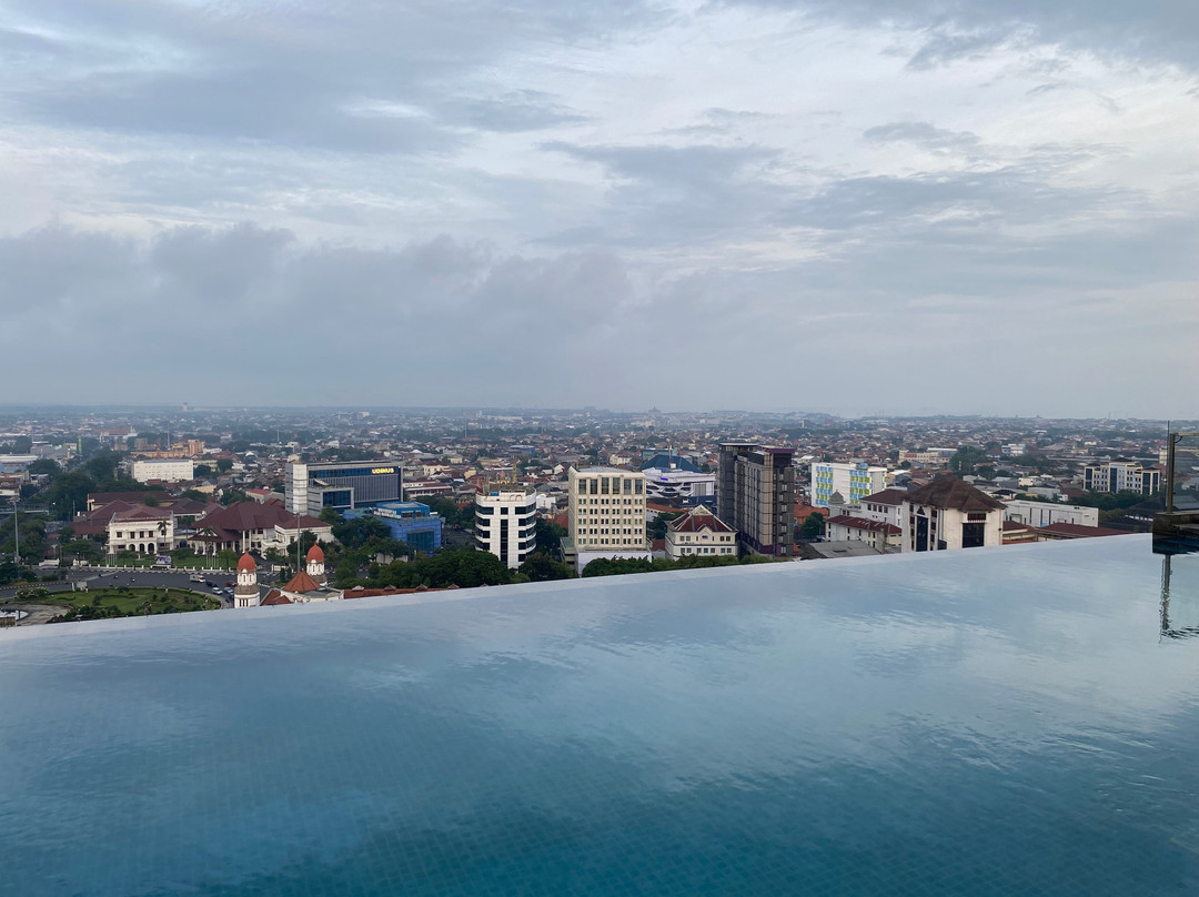 LK Hotel Pandanaran Semarang主图