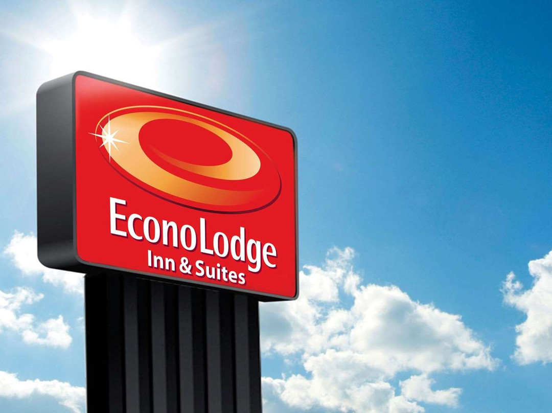 Econo Lodge Inn & Suites