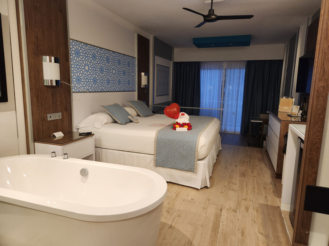 马雅海滨悦宜湾奢享酒店主图