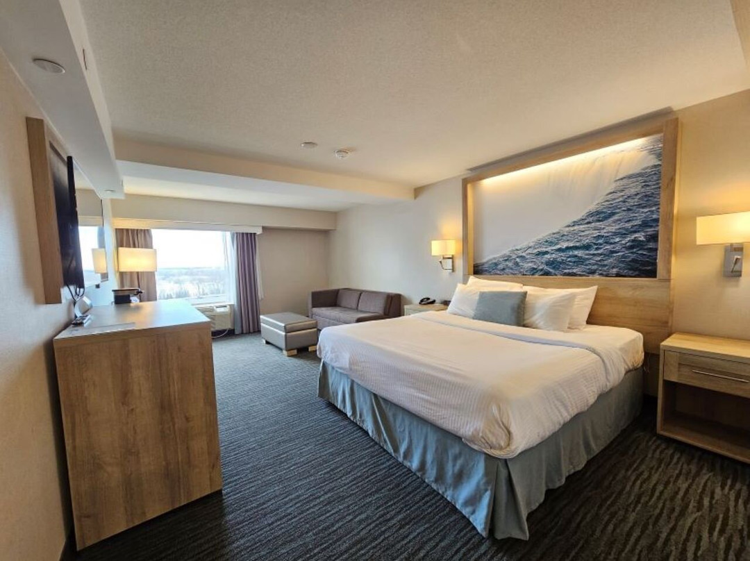 帝国酒店和套房主图