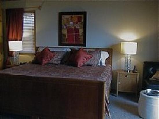 Inn at Working Horse Winery主图