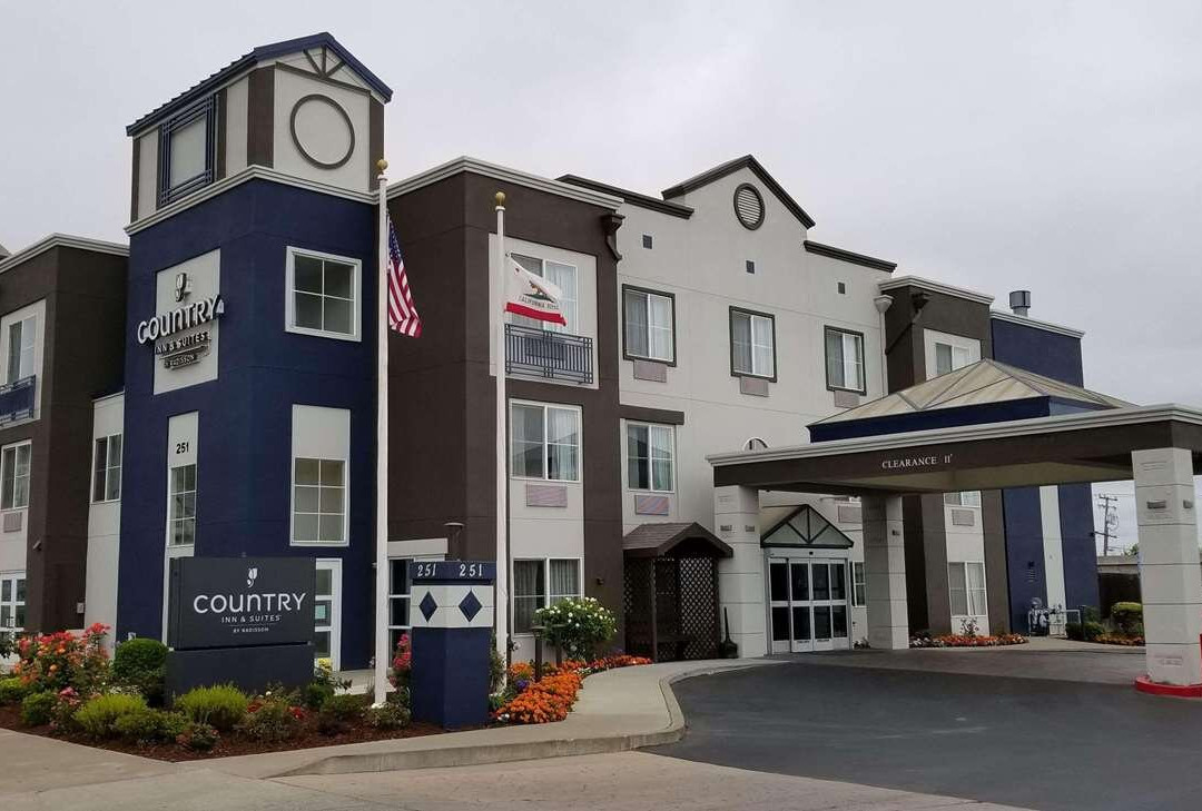 卡洛斯乡村酒店主图