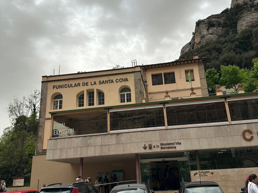 Funicular De La Santa Cova-蒙特塞拉特必去景点