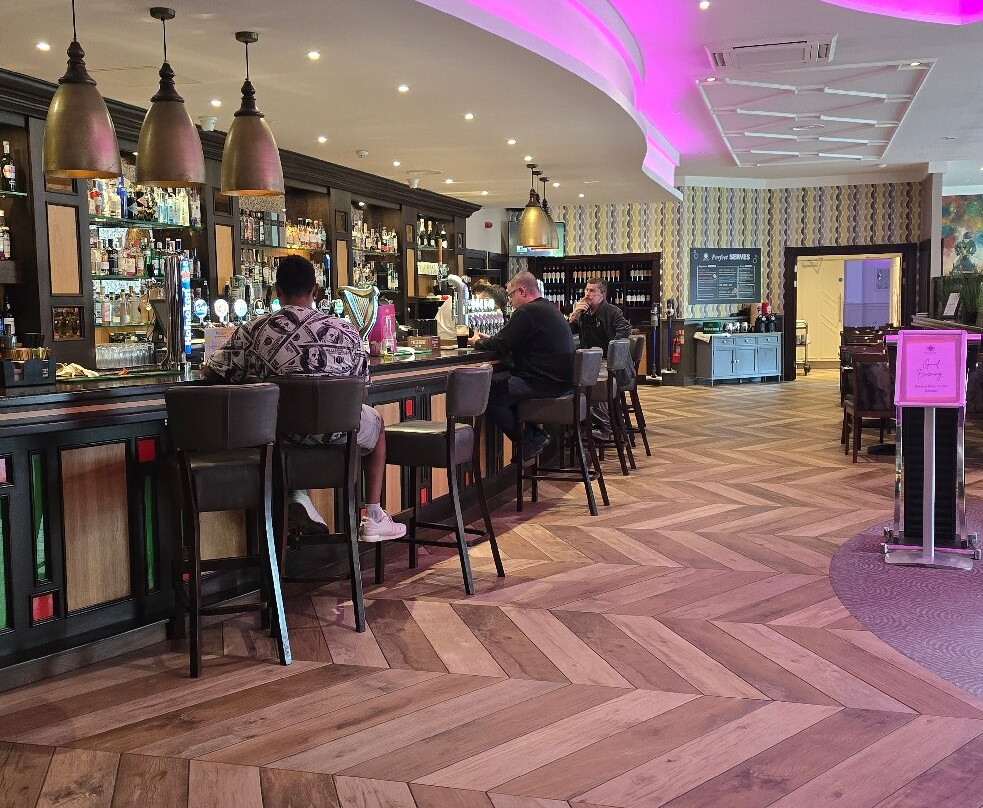 Longcourt House Hotel主图