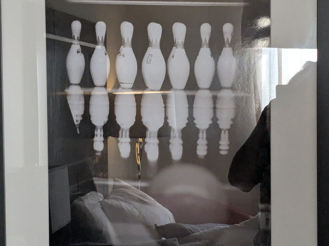 Ten Pin Inn & Suites主图