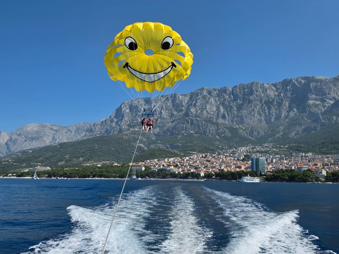 Parasailing Makarska-玛卡沙必去景点