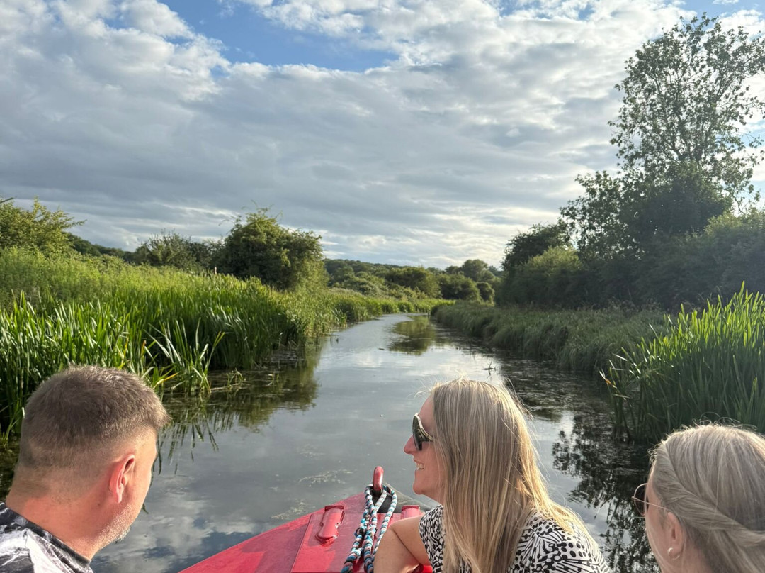 Grantham Canal Three Shires Boat Trips-Woolsthorpe by Belvoir必去景点