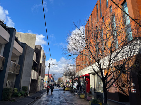 标准X,墨尔本主图