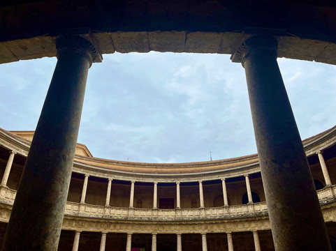 Miriam Tourist Guide-格拉纳达必去景点