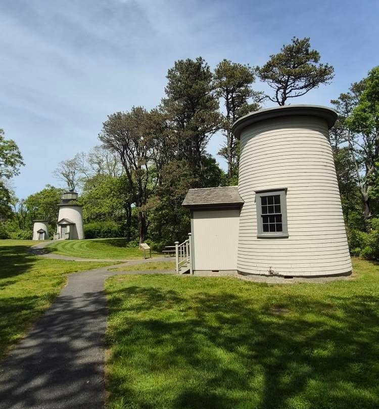 The Three Sisters Lighthouses-伊斯特姆必去景点
