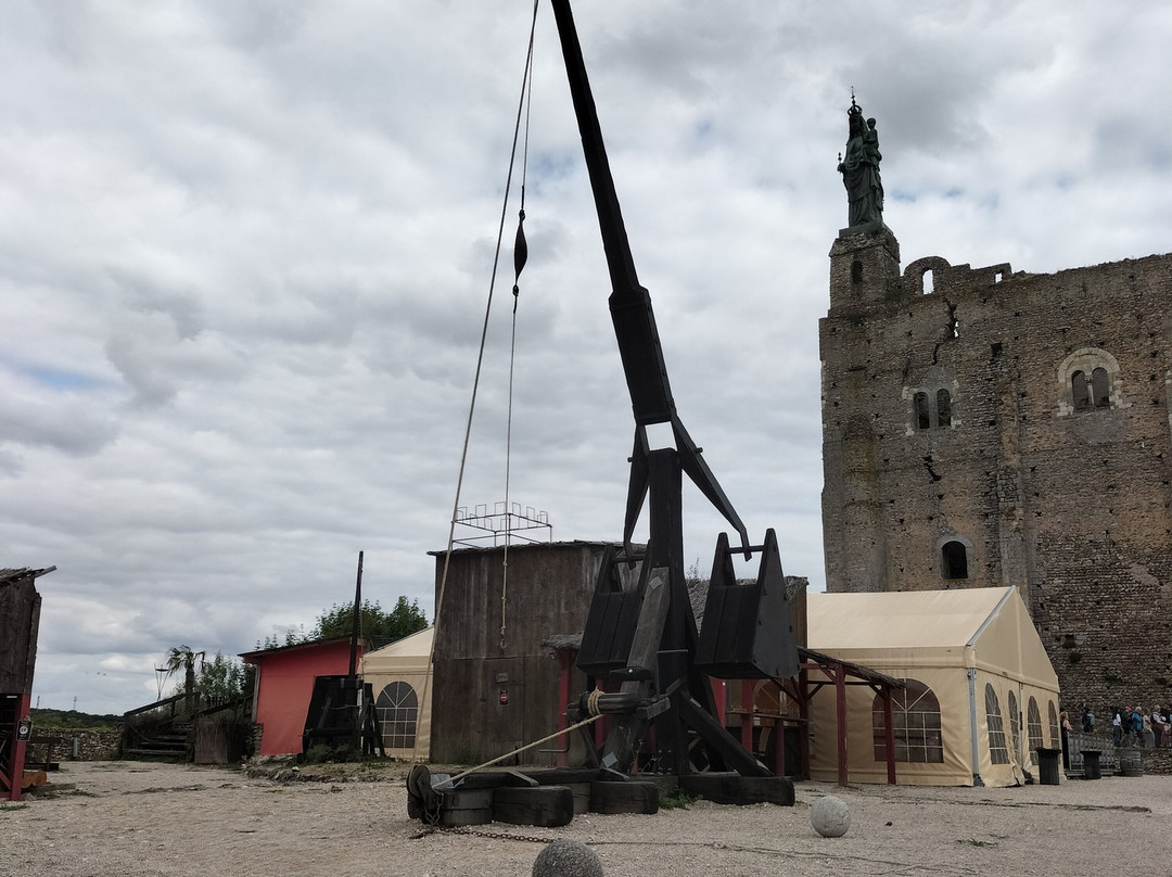 La Forteresse de Montbazon-蒙巴松必去景点