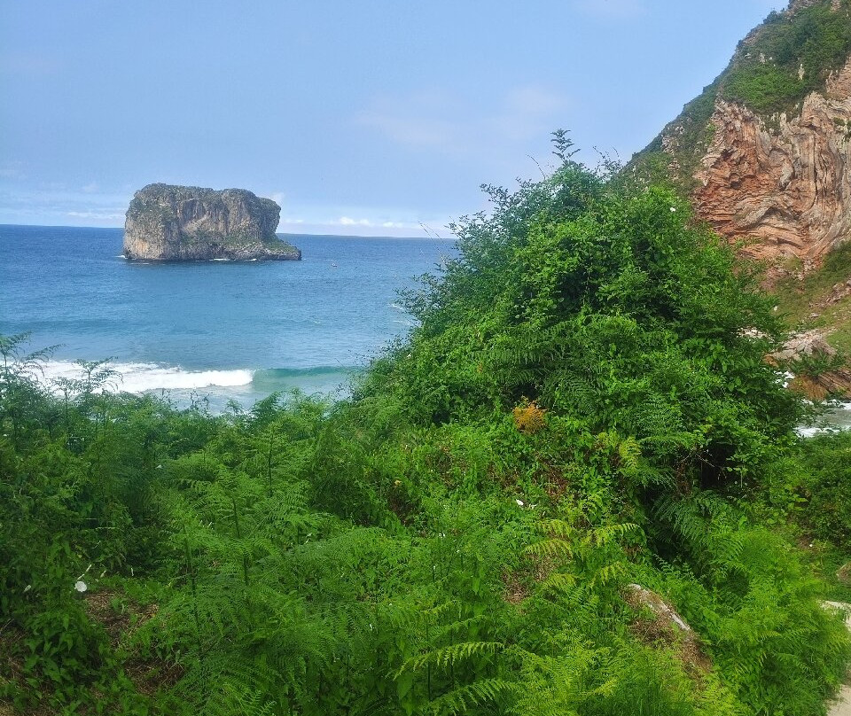 Playa de la Ballota-利亚内斯必去景点