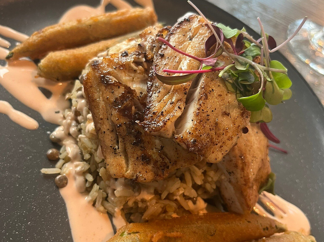 1587 Restaurant & Lounge