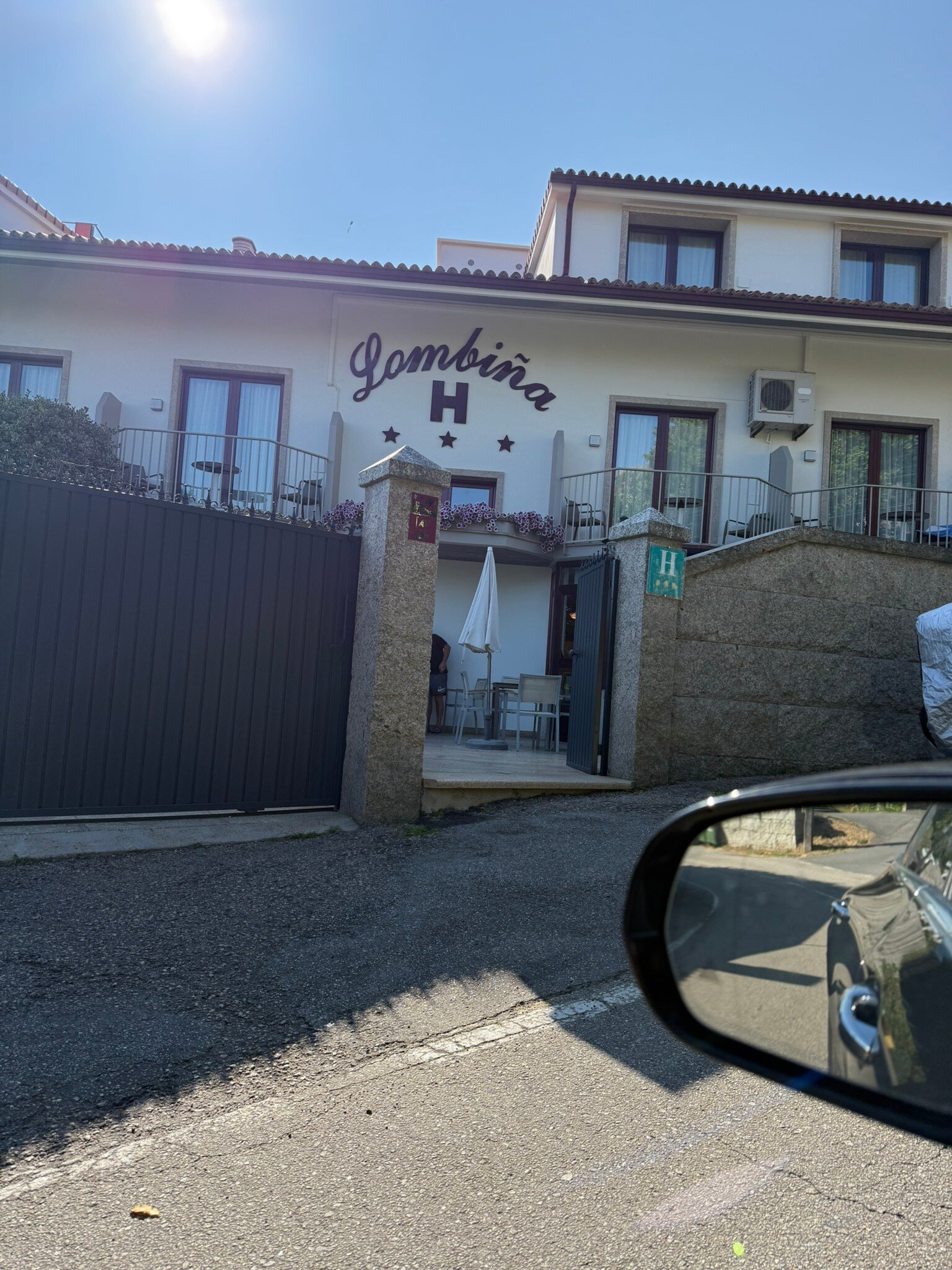 Hotel Lombina-官方