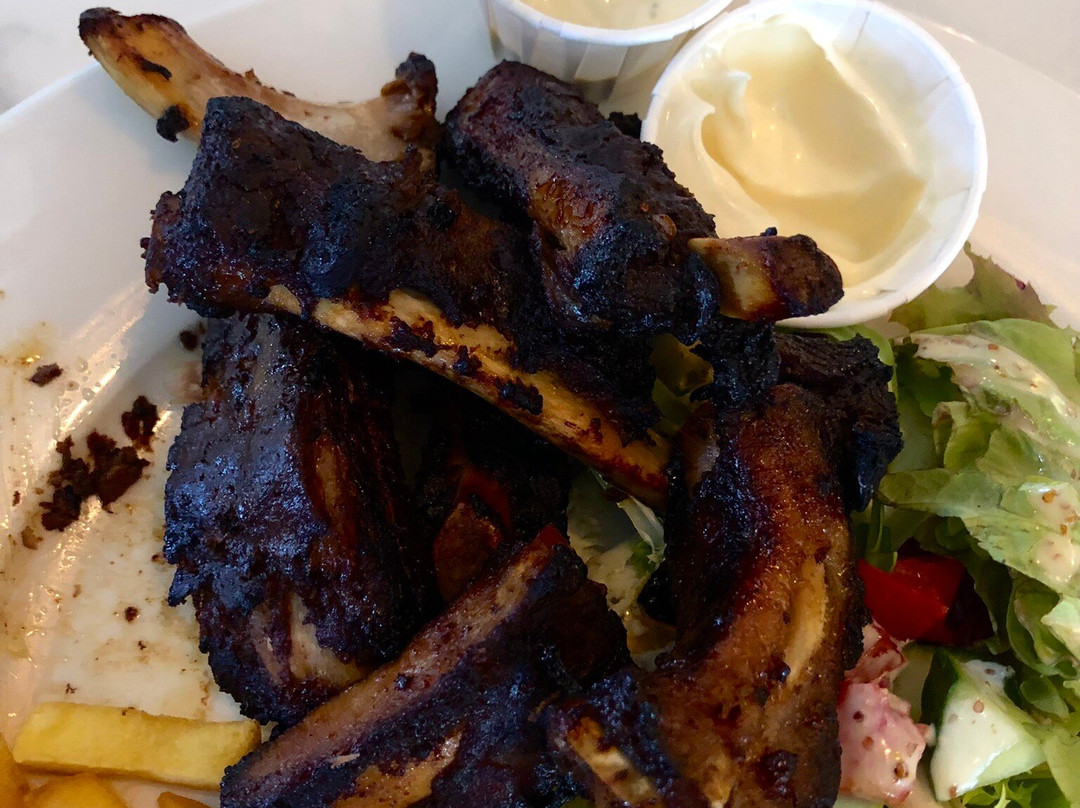 Cha Cha Bistro Bar, Alcalali