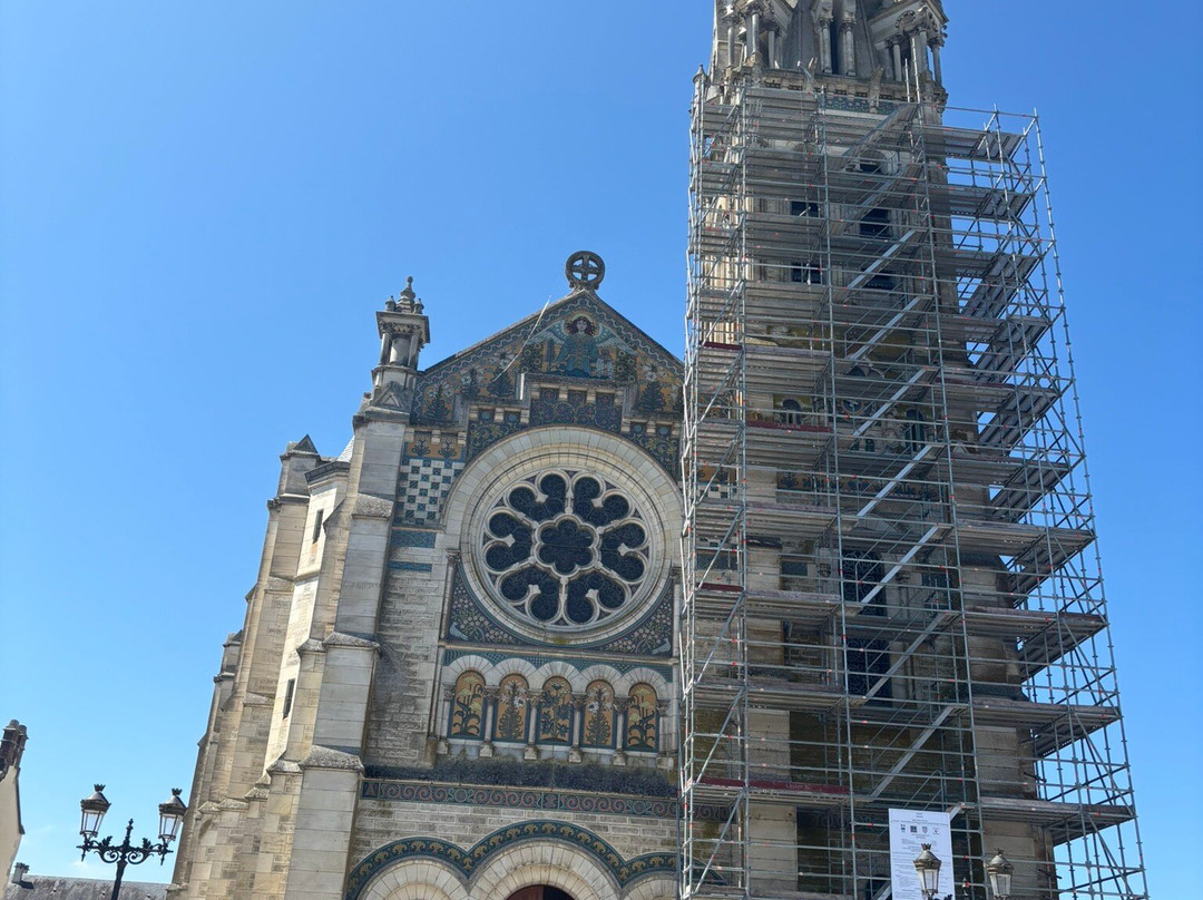 Eglise Saint-Etienne-Briare必去景点
