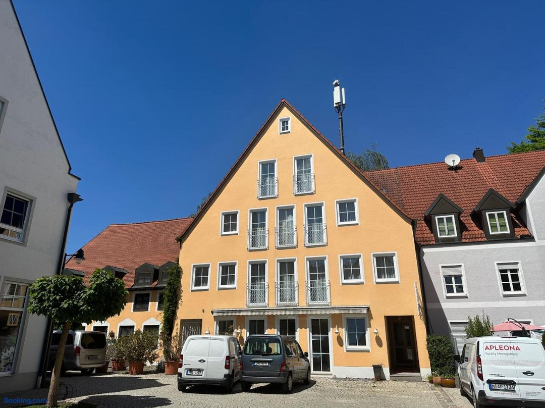 ST Hotel Restaurant