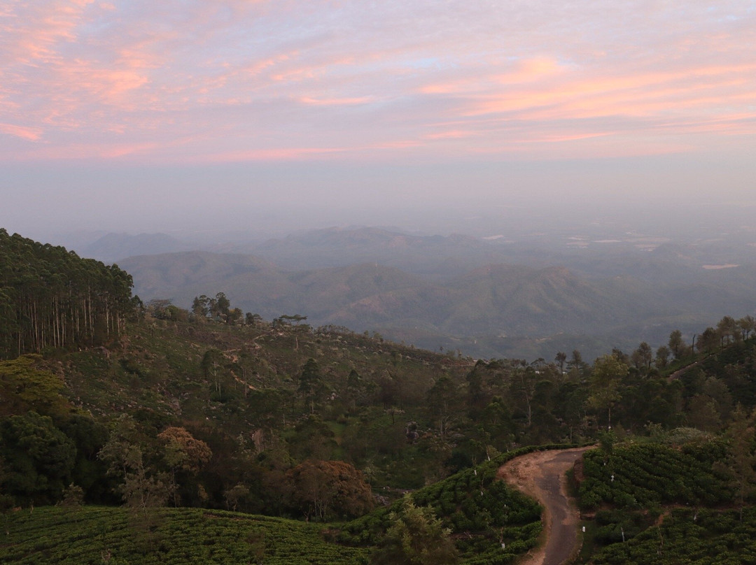 休闲山景假日酒店主图
