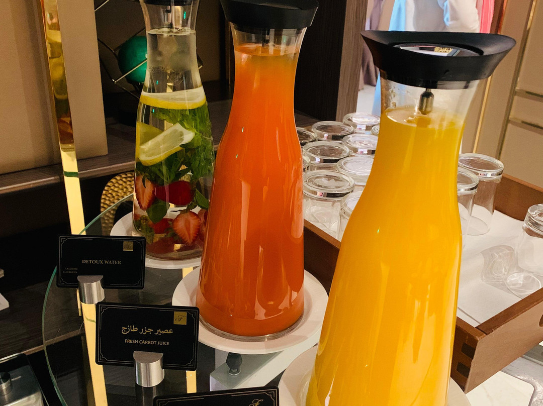 拉姆拉费尔蒙服务公寓酒店主图