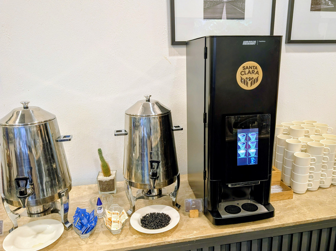 Metropolitan Hotel主图