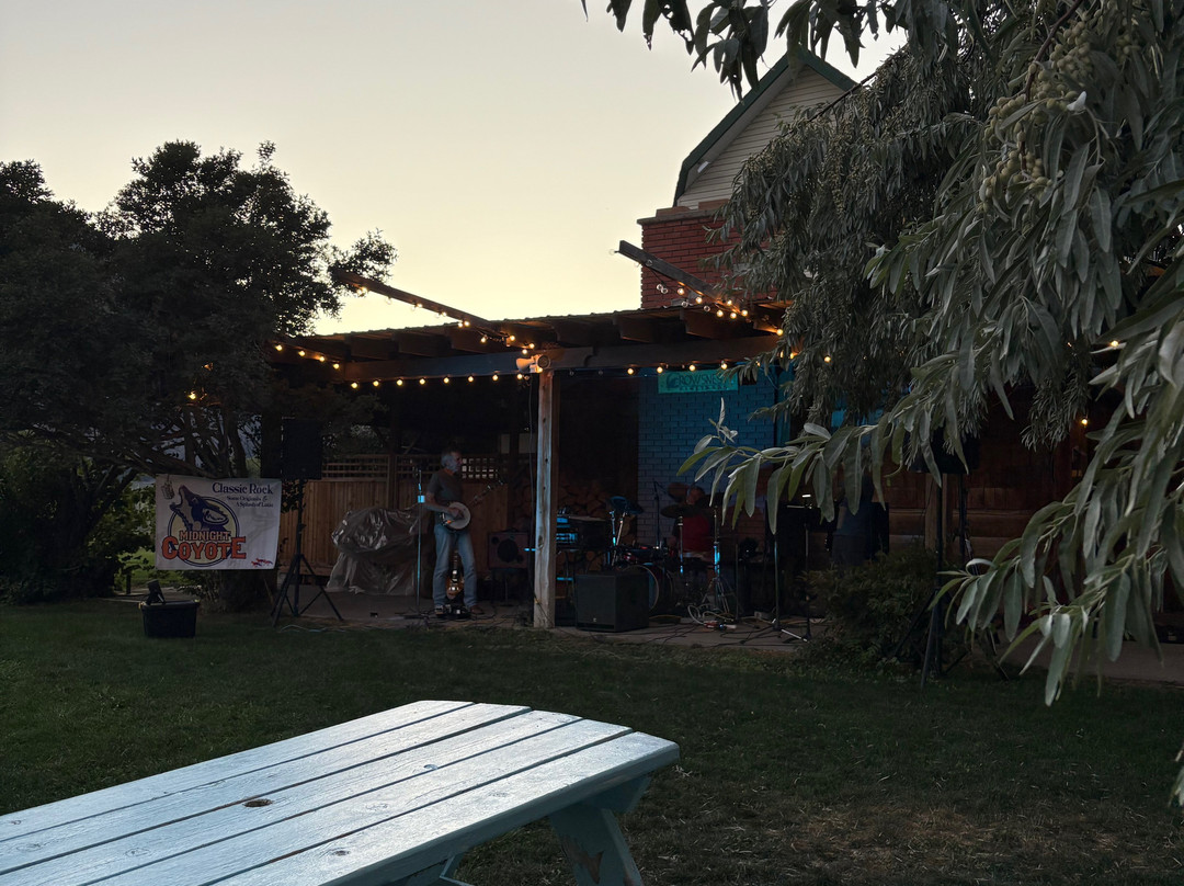 Crowsnest Vineyards-Cawston必去景点