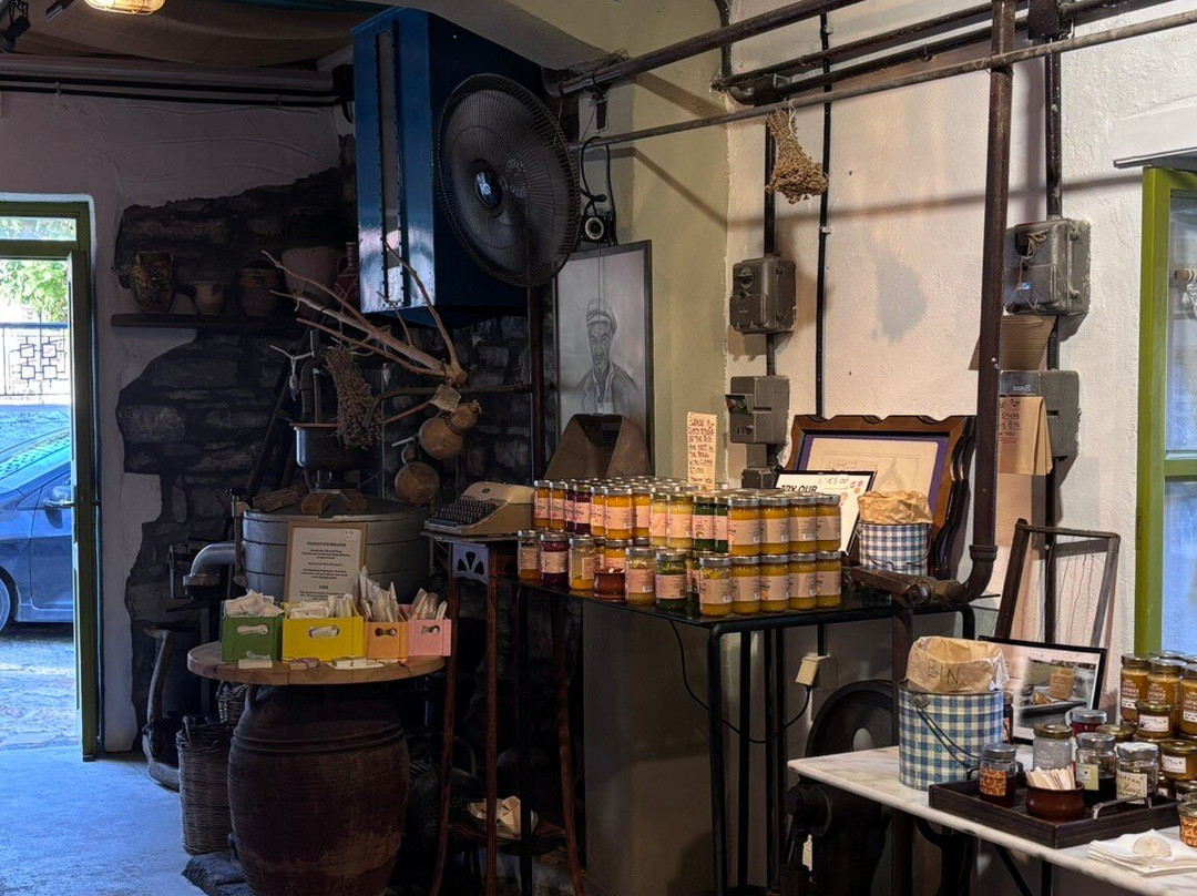 Ladomylos-Siana必去景点