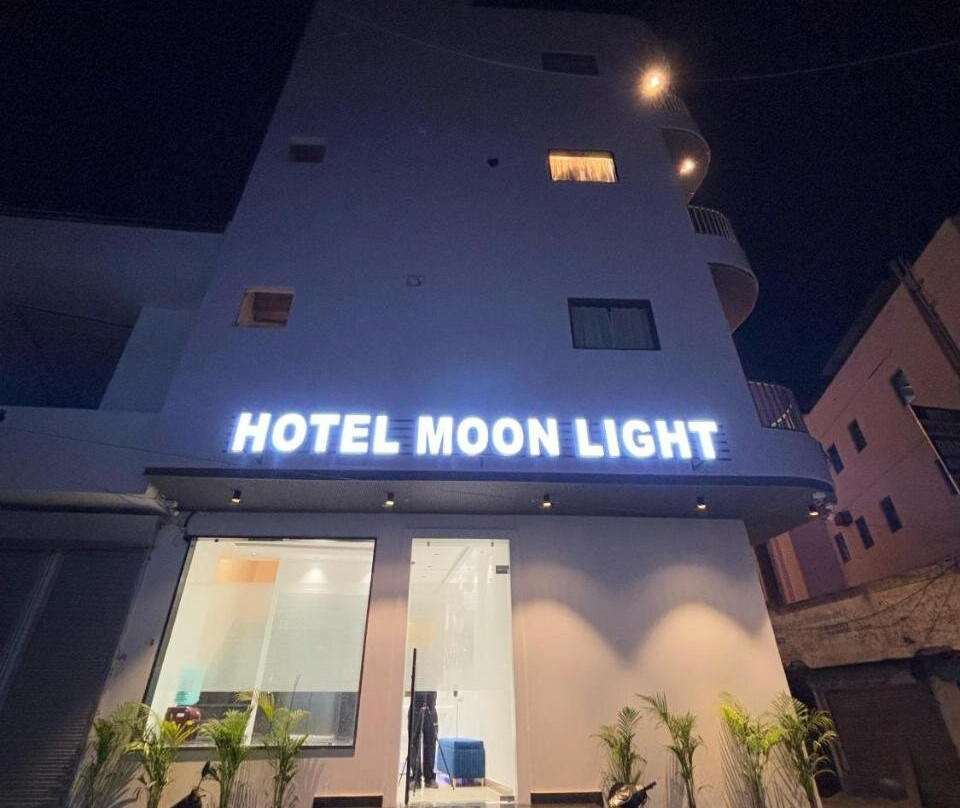 Hotel Moon Light