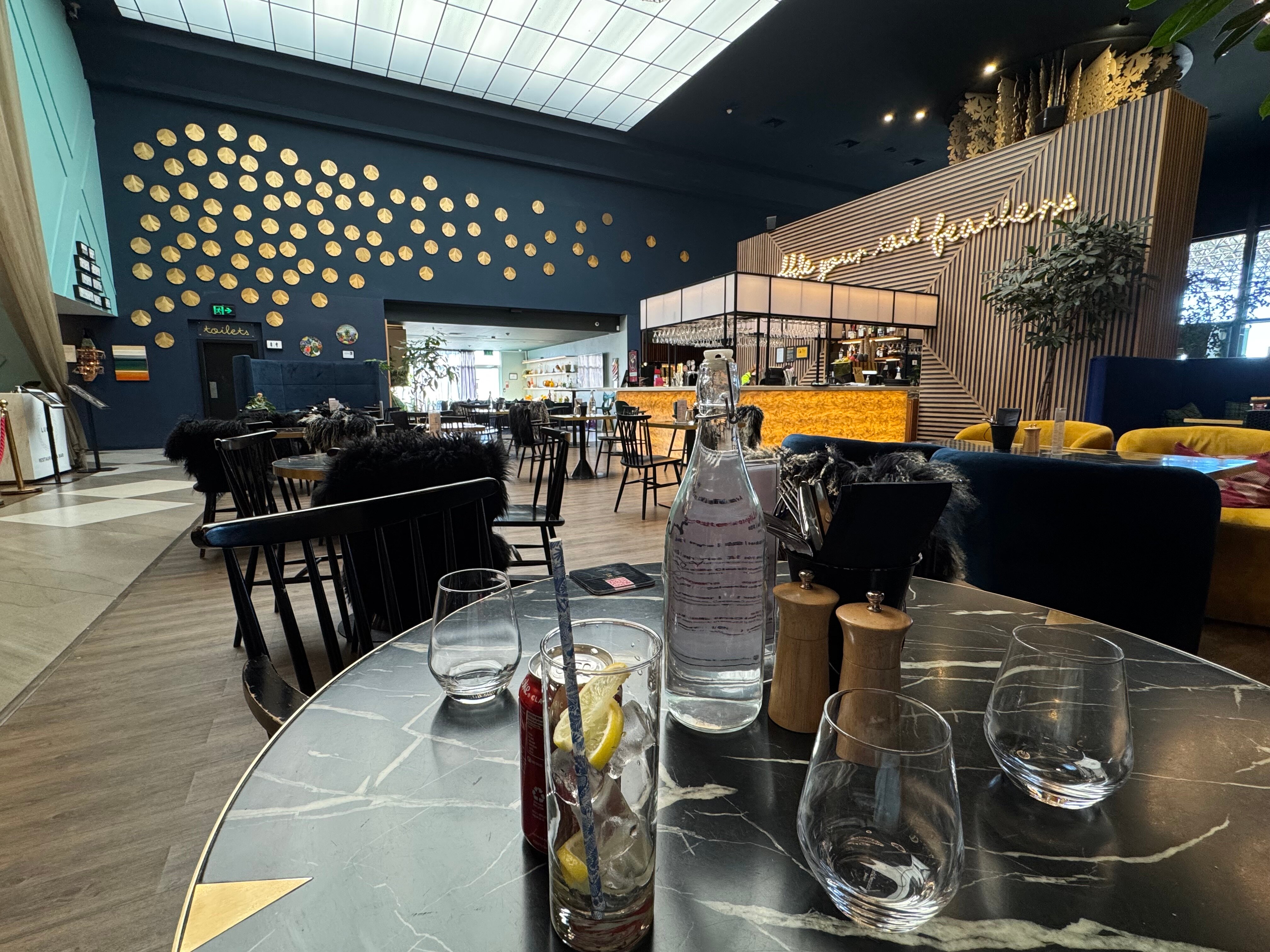 奥克兰大总管机场酒店-餐饮