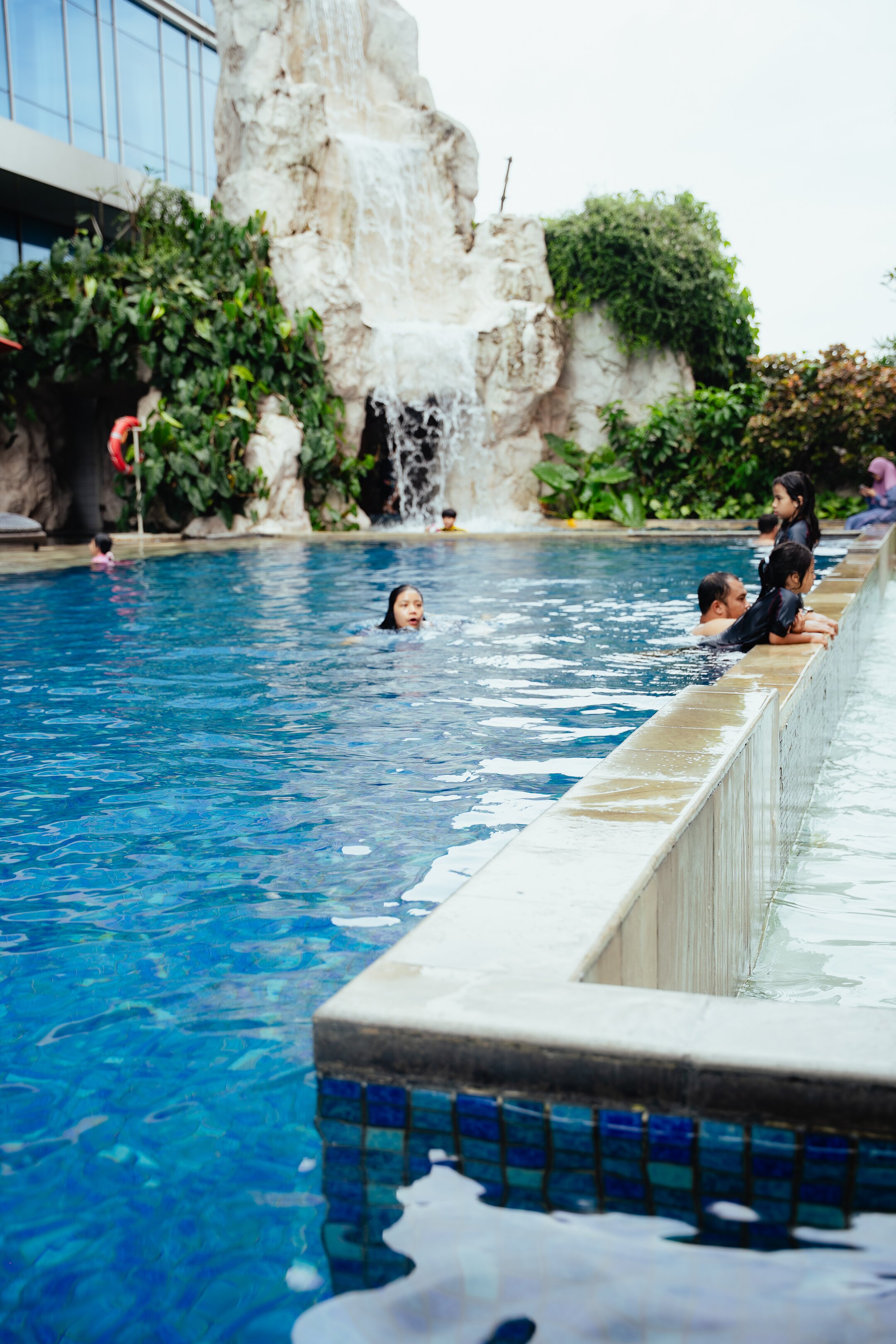 The Trans Luxury Hotel-泳池