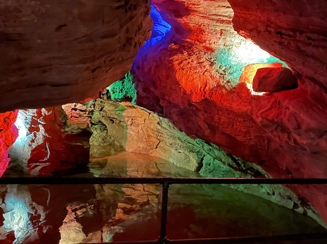 Laurel Caverns-法明顿必去景点