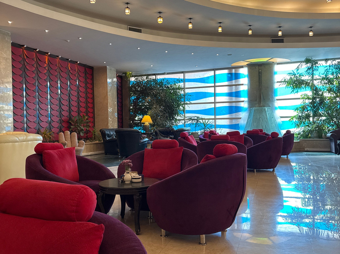 弗多西国际大酒店主图