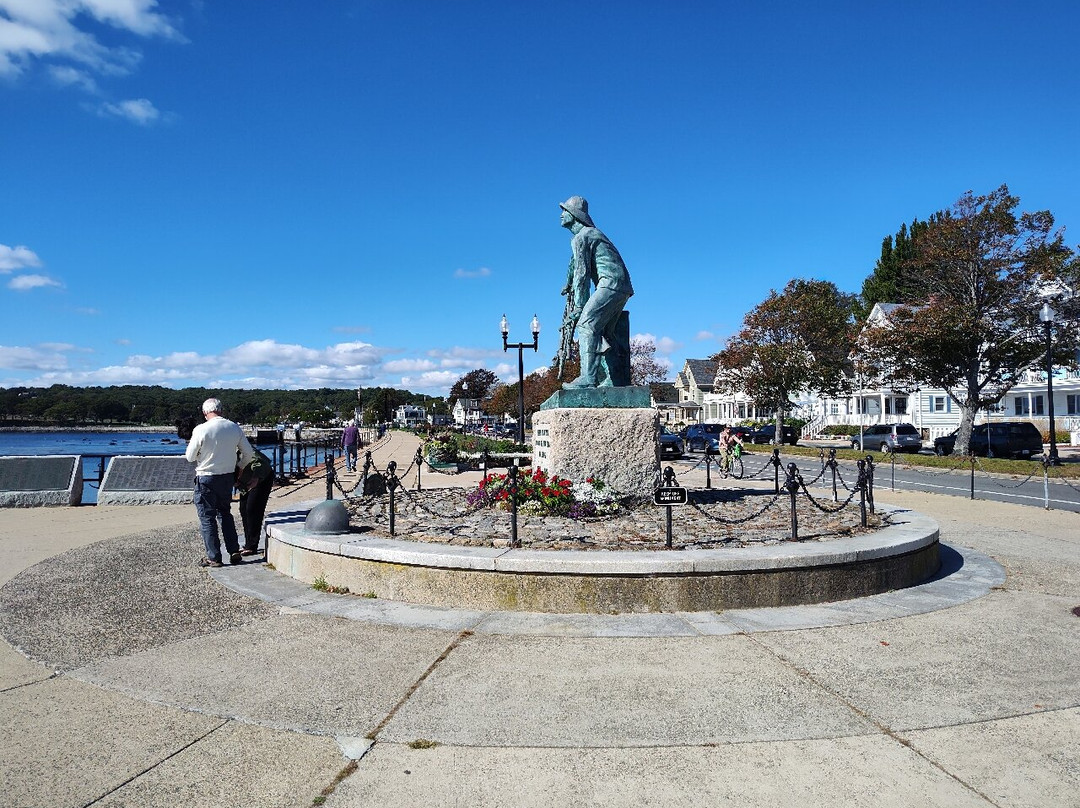 渔人纪念碑-格洛斯特必去景点
