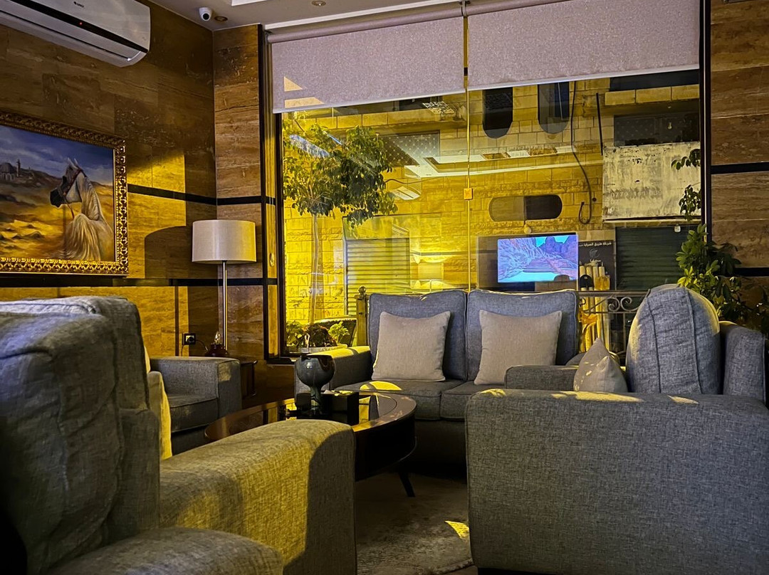 Town Season Hotel主图