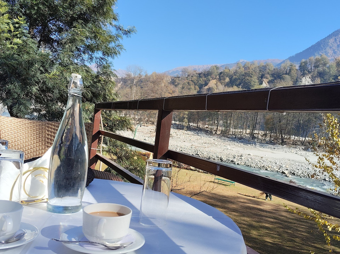 跨度温泉度假村主图