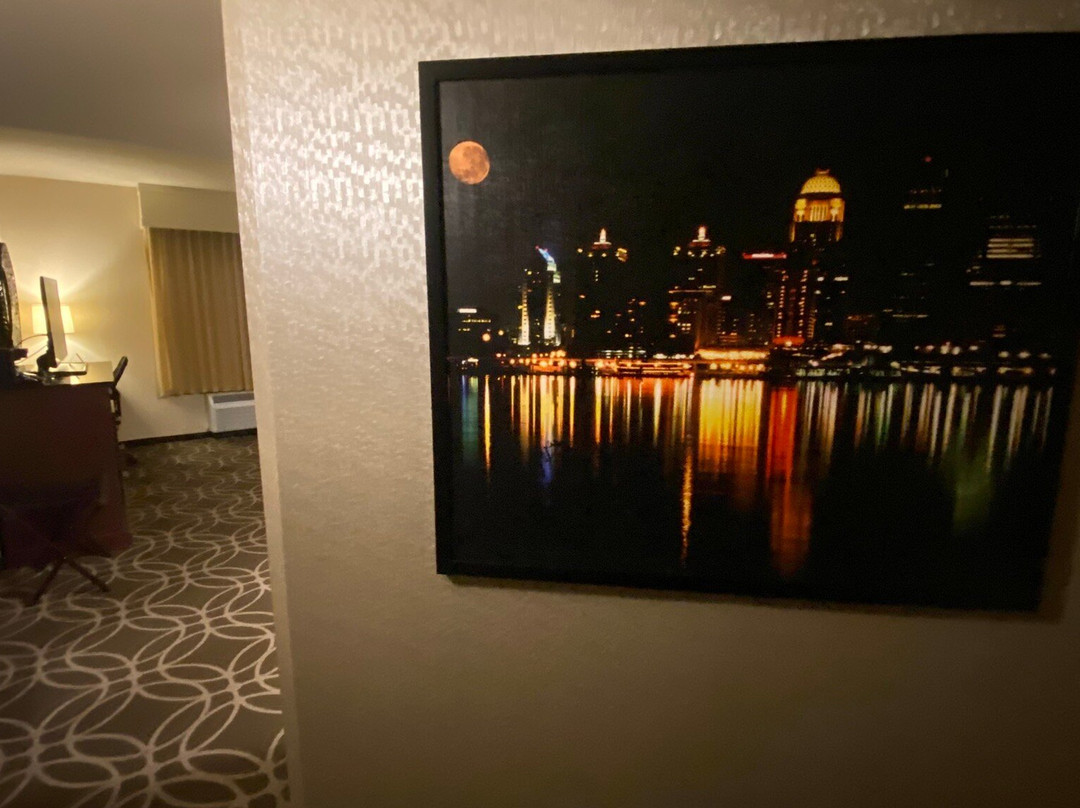 Drury Inn & Suites Louisville North主图