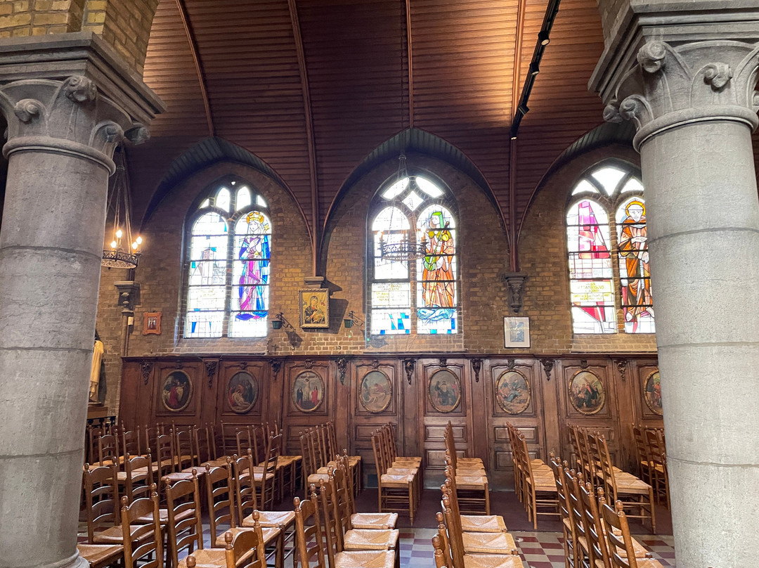 Onze-Lieve-Vrouw-ter-Duinenkerk-奥斯坦德必去景点