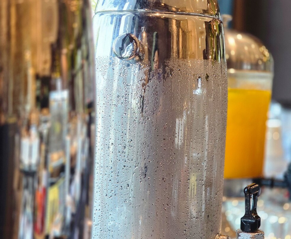 贝尔大酒店主图